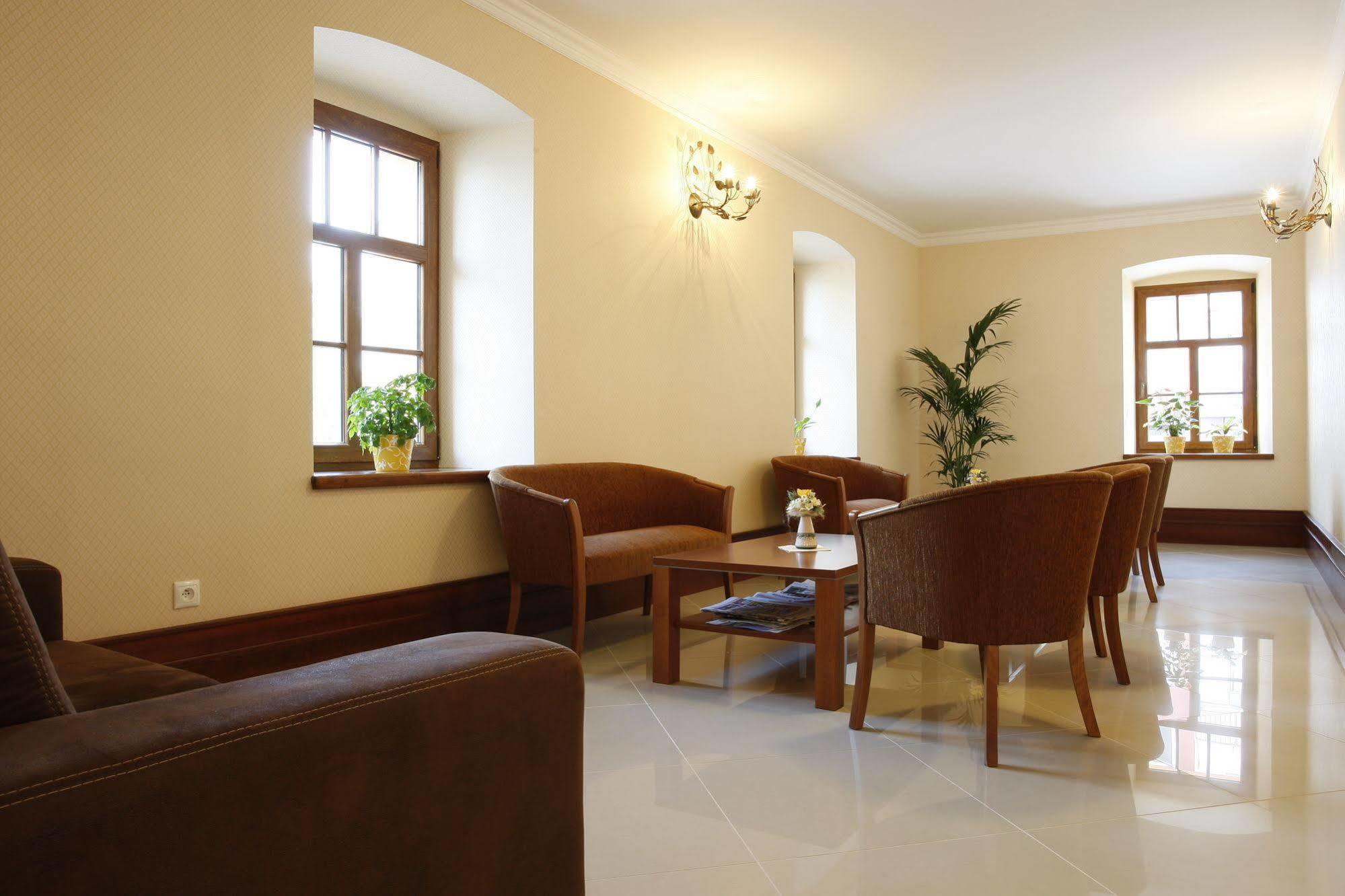 Hotel Majolika Modra Extérieur photo
